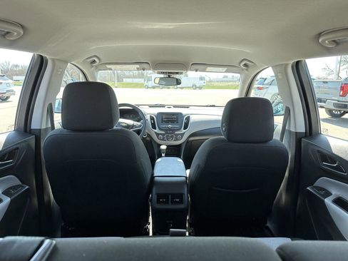 Used 2022 Chevrolet Equinox LS image 8