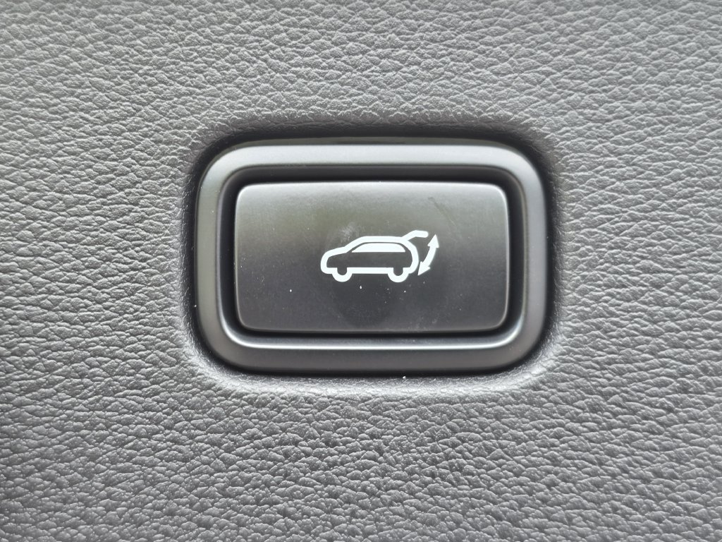 Used 2025 Kia Sportage SX FWD image 15