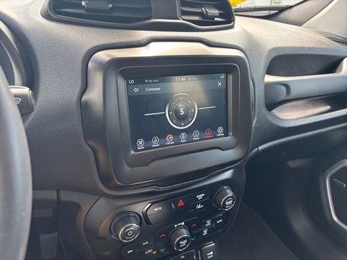 Used 2021 Jeep Renegade Latitude w/ Sun & Sound Group AWD/4WD image 21