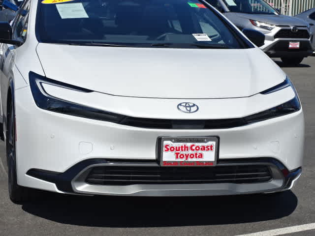 Certified 2023 Toyota Prius Limited FWD image 4