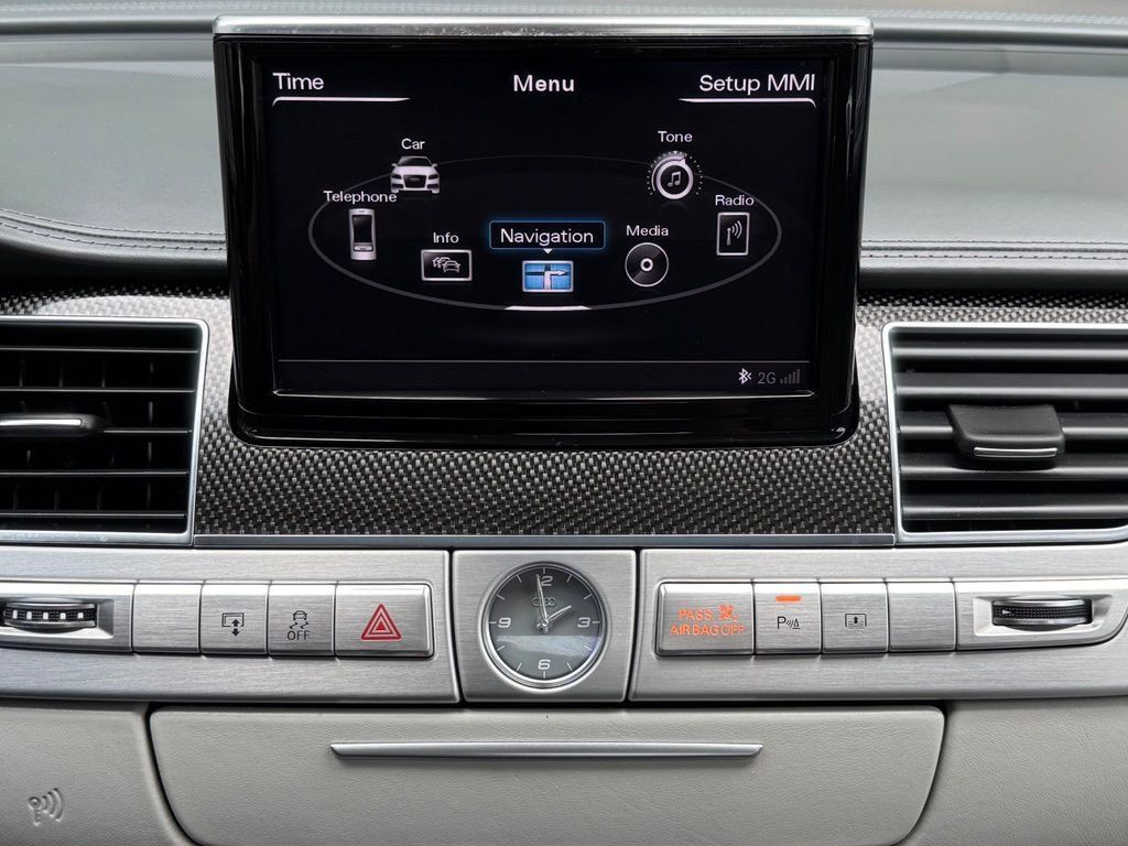Used 2013 Audi S8 AWD/4WD image 33