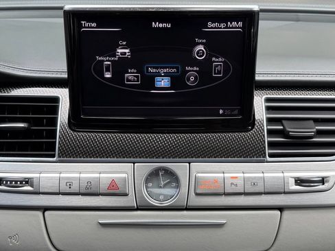 Used 2013 Audi S8 AWD/4WD image 33