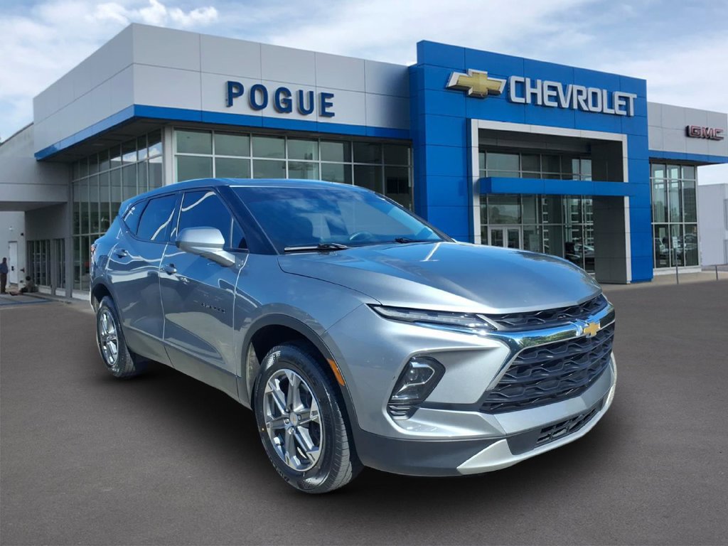 Used 2023 Chevrolet Blazer LT w/ Driver Confidence Package AWD/4WD image 1