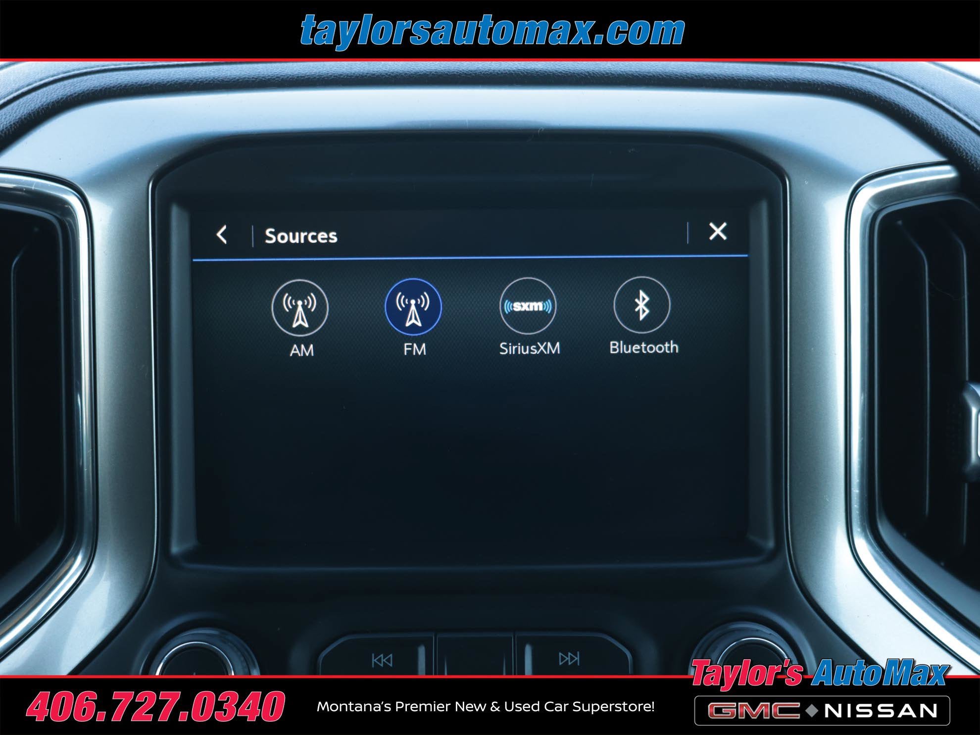 Used 2021 Chevrolet Silverado 1500 RST w/ Z71 Off-Road Package AWD/4WD image 11