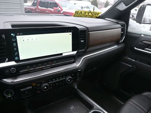 Used 2024 Chevrolet Silverado 3500 High Country w/ Technology Package image 23