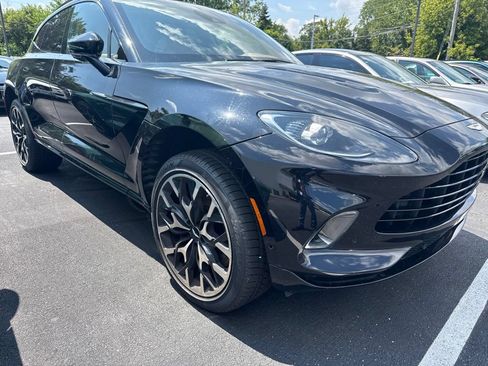 Used 2021 Aston Martin DBX AWD/4WD image 1
