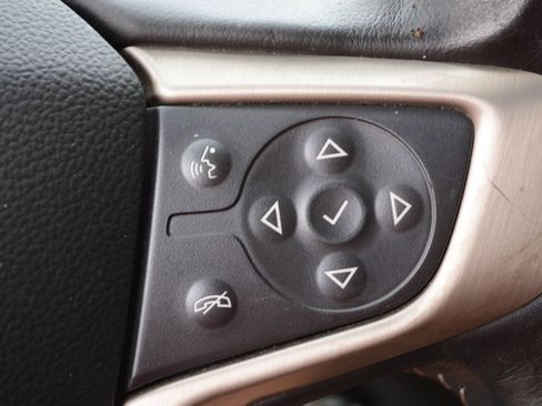 Used 2022 GMC Canyon Denali image 29