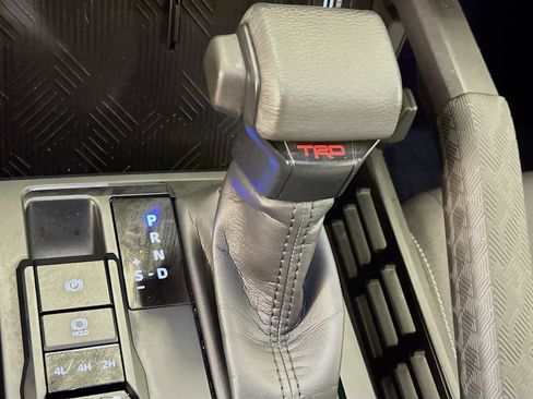 Used 2025 Toyota Tacoma TRD Off-Road AWD/4WD image 25