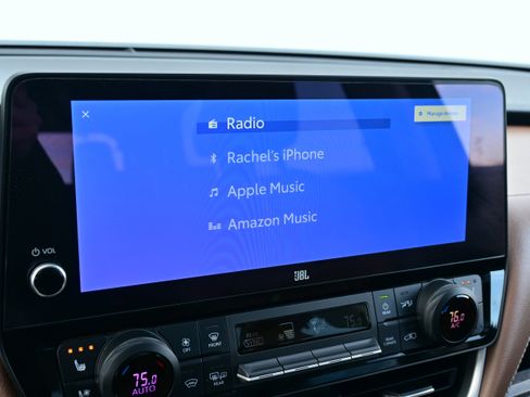 Used 2025 Toyota Grand Highlander AWD image 33