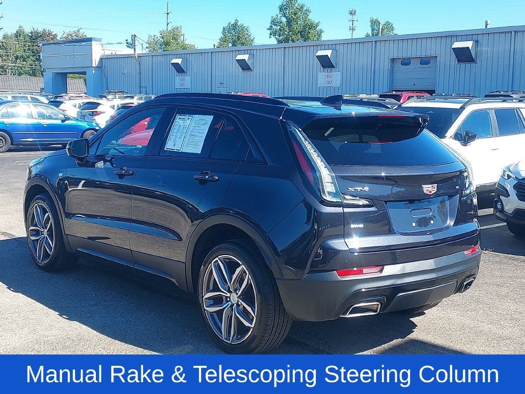 Used 2023 Cadillac XT4 Sport w/ Cold Weather Package AWD/4WD image 5