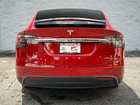 Used 2018 Tesla Model X 100D image 12