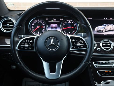 Used 2019 Mercedes-Benz E 300 image 31