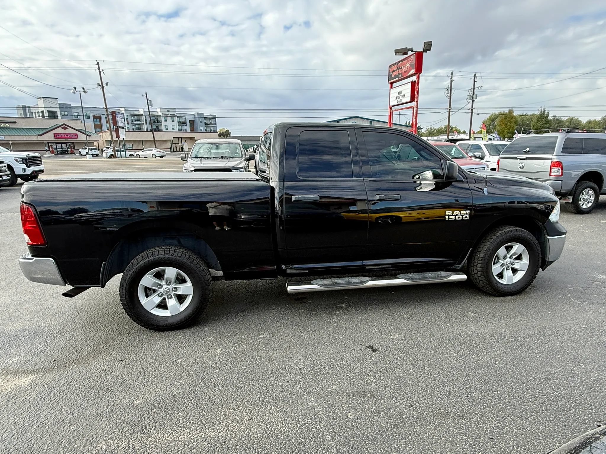 Used 2013 RAM 1500 ST w/ SXT Appearance Group AWD/4WD image 6