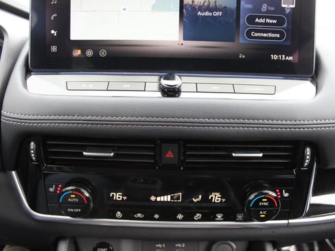 Used 2026 Nissan Rogue SL image 27