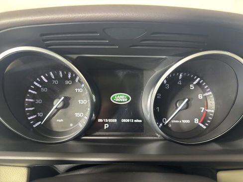 Used 2014 Land Rover Range Rover Sport HSE AWD/4WD image 17