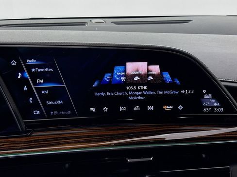 Used 2022 Cadillac Escalade ESV Premium Luxury AWD/4WD image 15