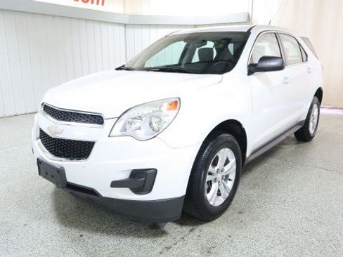 Used 2015 Chevrolet Equinox LS FWD image 2
