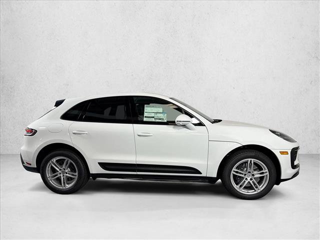 Used 2026 Porsche Macan AWD/4WD image 8