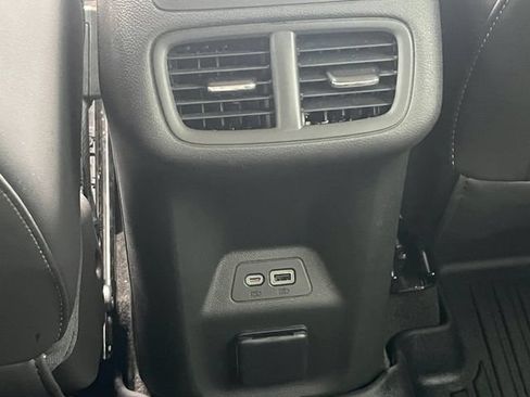Used 2023 Buick Envision Avenir FWD image 17