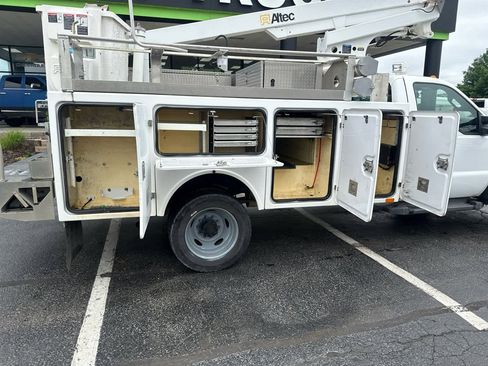 Used 2013 Ford F450 XL w/ Snow Plow Prep Pkg RWD image 17