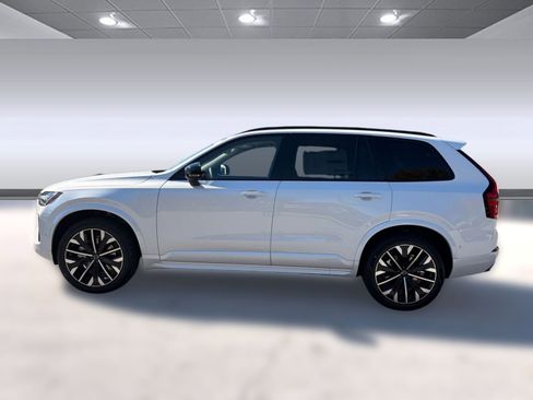 New 2026 Volvo XC90 B6 Ultra w/ Protection Package image 2