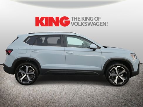 New 2026 Volkswagen Taos SEL image 2