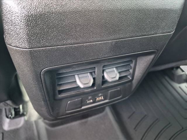Used 2026 GMC Canyon AT4 w/ Technology Plus Package AWD/4WD image 17