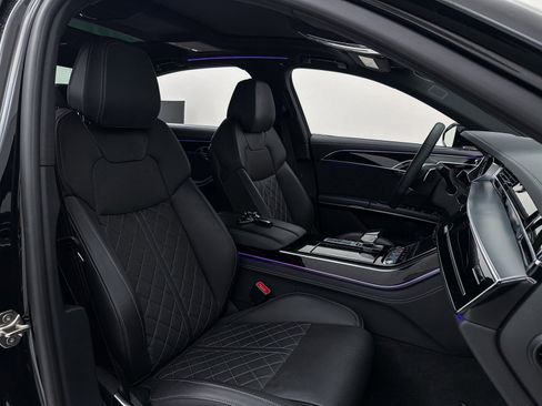 Used 2024 Audi S8 image 42