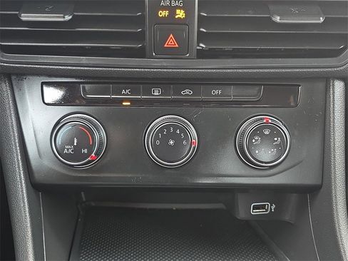 Used 2019 Volkswagen Jetta S w/ Driver Assistance Package image 23