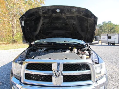 Used 2018 RAM 5500 SLT w/ Quick Order Package 29G SLT image 35