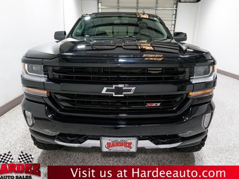 Used 2018 Chevrolet Silverado 1500 LT w/ All Star Edition image 7