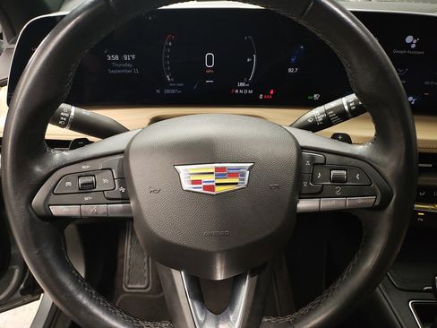 Used 2024 Cadillac XT4 Premium Luxury image 29