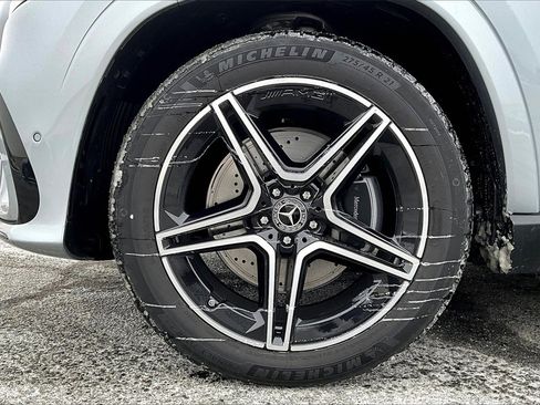 New 2025 Mercedes-Benz GLS 450 4MATIC image 11