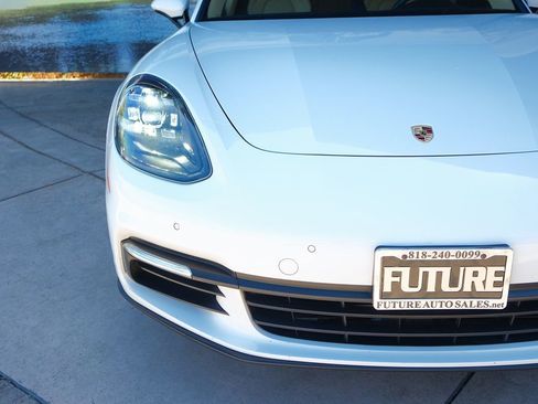 Used 2017 Porsche Panamera image 45
