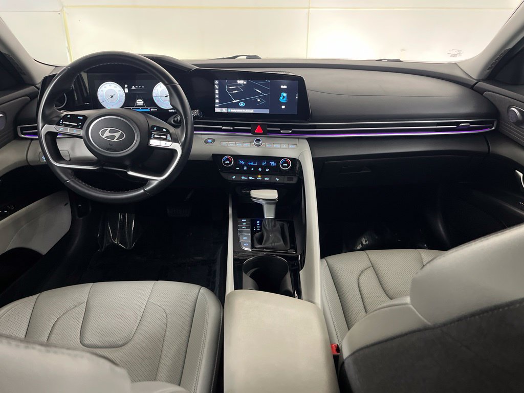 Used 2024 Hyundai Elantra Limited FWD image 30