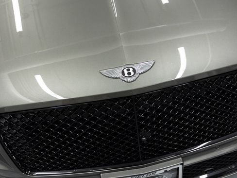 Used 2021 Bentley Bentayga image 8