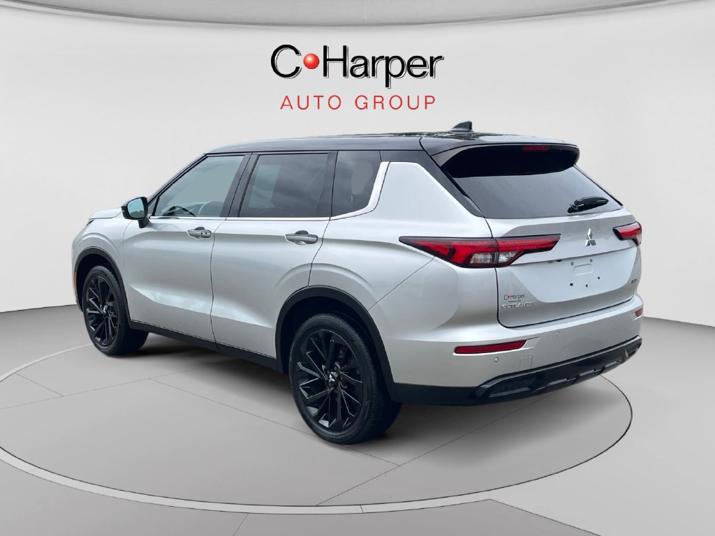 Used 2023 Mitsubishi Outlander SEL Black Edition AWD/4WD image 5