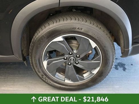 Used 2025 Nissan Rogue SV AWD/4WD image 13