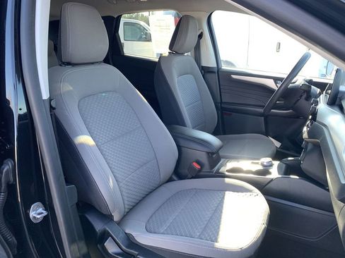 Used 2021 Ford Escape SE image 24