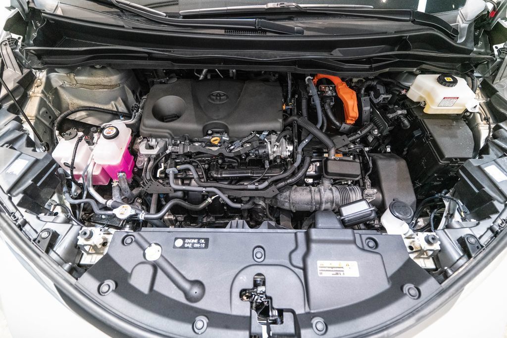 Certified 2024 Toyota Sienna XLE AWD/4WD image 37