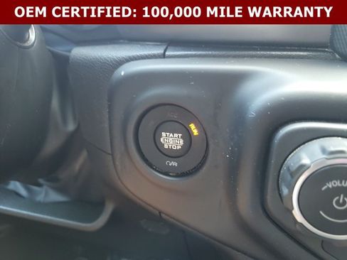 Used 2023 Jeep Gladiator Sport AWD/4WD image 36