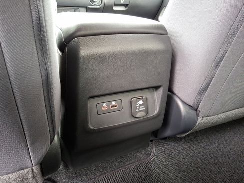 Certified 2023 Nissan Frontier SV w/ SV Convenience Package AWD/4WD image 13