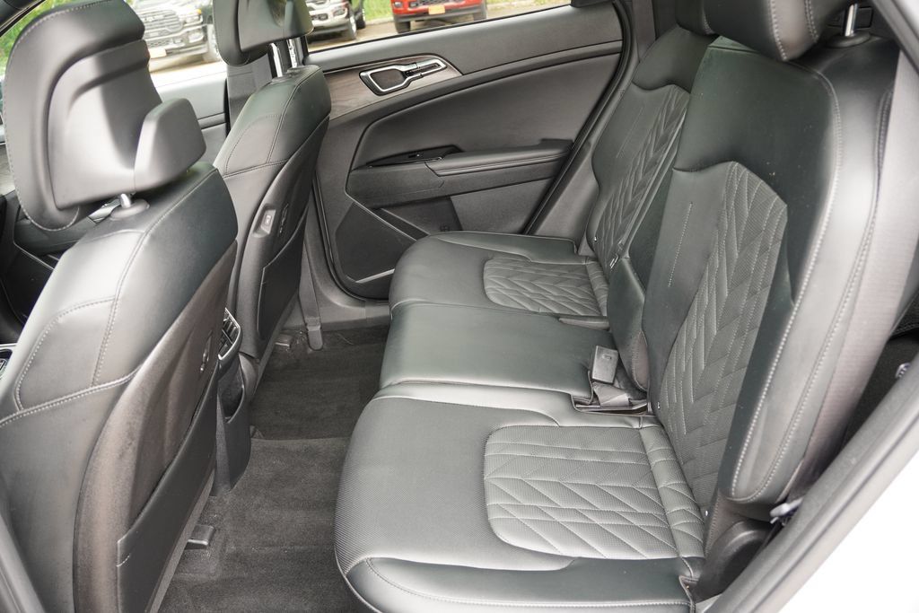 Certified 2023 Kia Sportage X-Pro AWD/4WD image 17