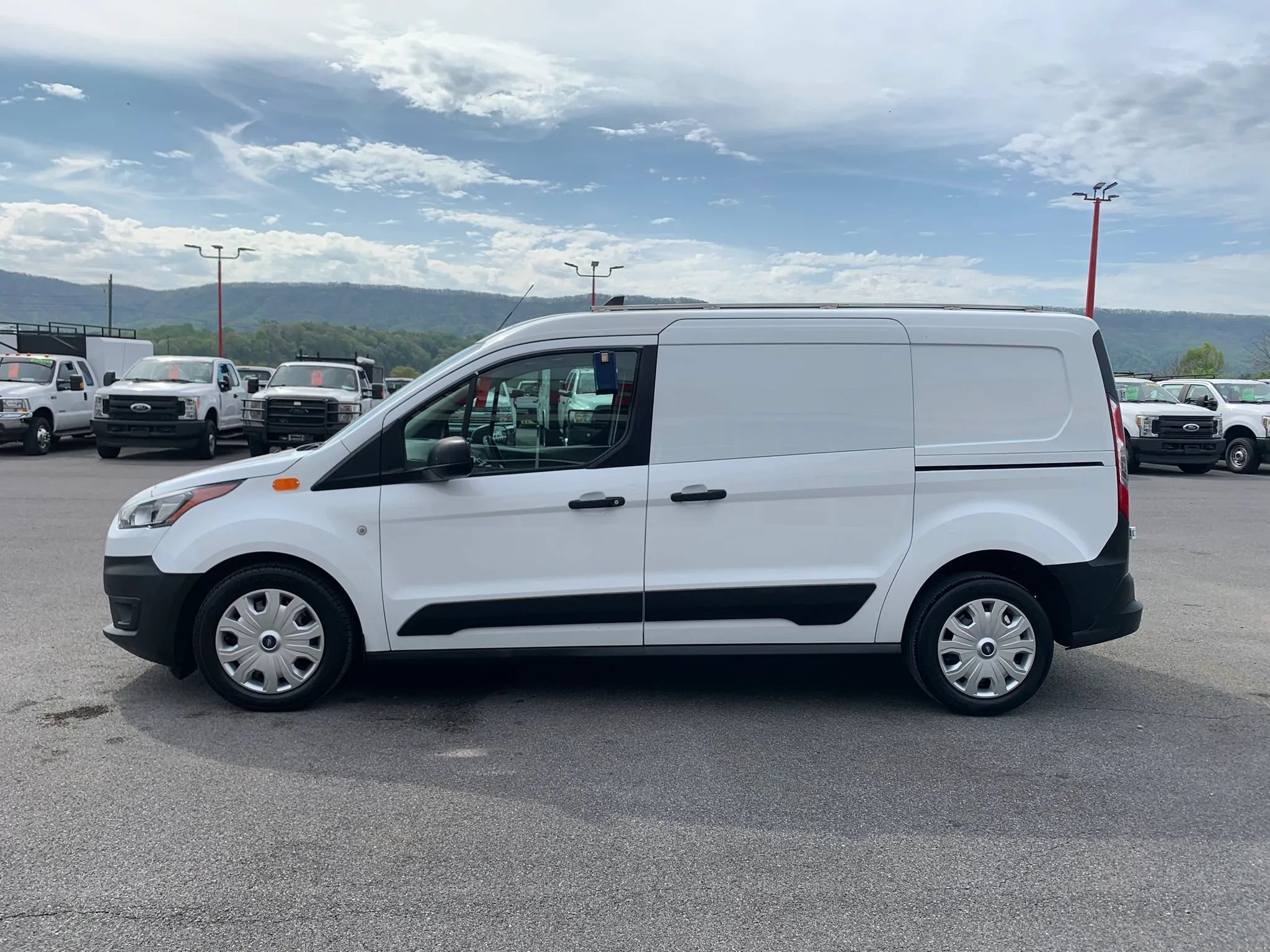 Used 2021 Ford Transit Connect XL FWD image 5