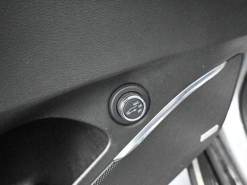 Used 2023 Buick Enclave Premium w/ Experience Buick Package image 33