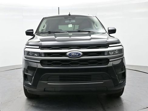 Used 2024 Ford Expedition XLT image 2