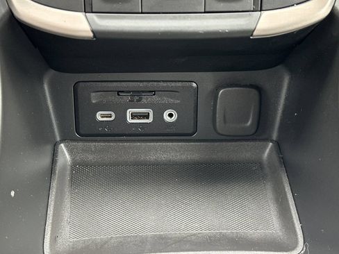 Used 2024 GMC Terrain Denali w/ Black Diamond Edition AWD/4WD image 30