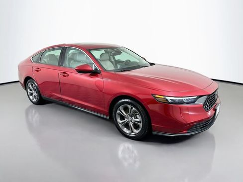 Used 2024 Honda Accord EX image 3