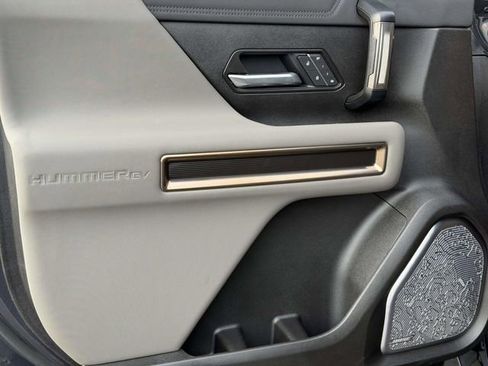 Used 2025 GMC Hummer EV 3X image 10
