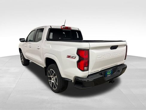 Certified 2023 Chevrolet Colorado Z71 w/ Z71 Convenience Package 2 AWD/4WD image 7